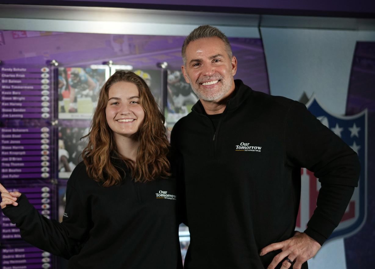 kurt and sienna in front of hof display
