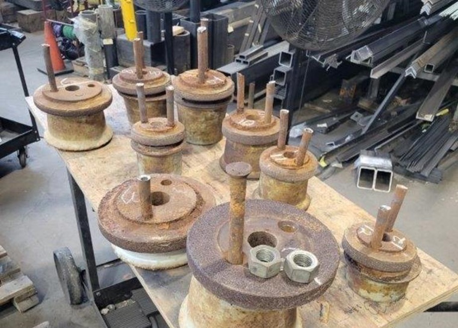 Cast iron lugs and plates