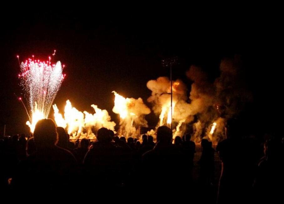 Flashing Thunder fireworks show