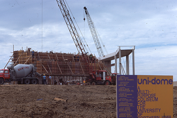 Building of the UNI-Dome