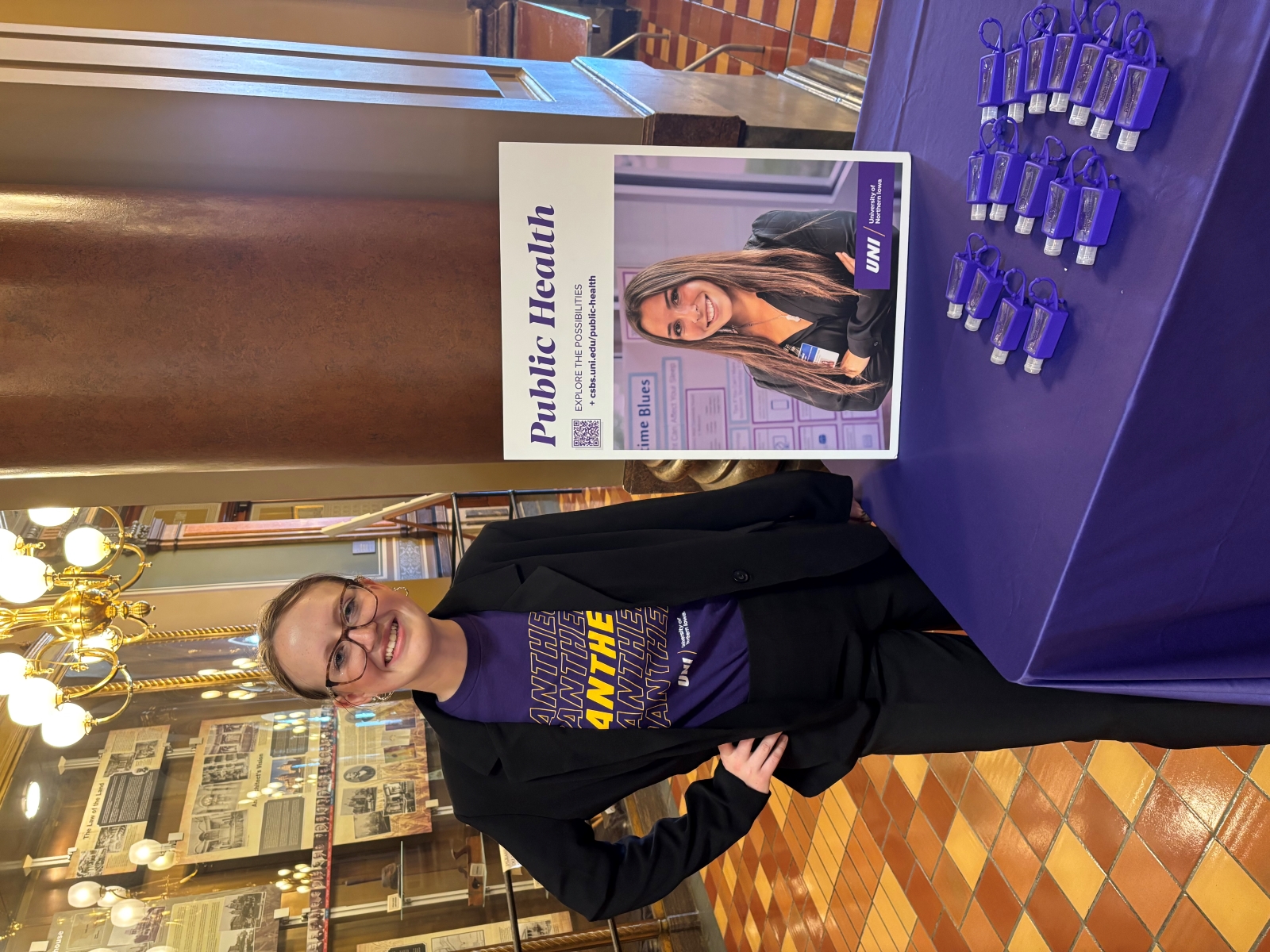 Jacey Ordal tabling for public health major