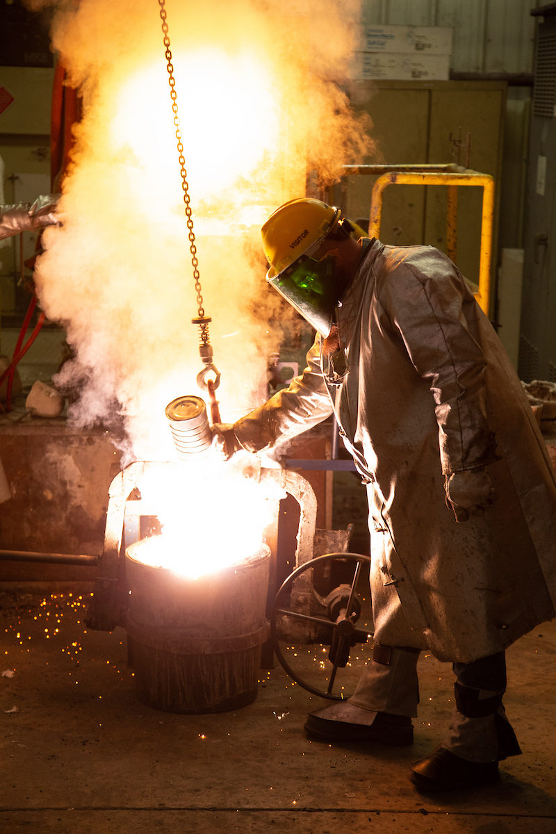 Foundry worker in the UNI Foundry