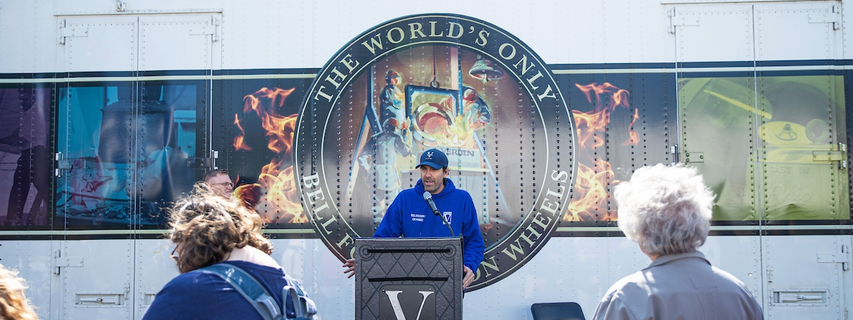 Tim Verdin speaking at Homecoming event