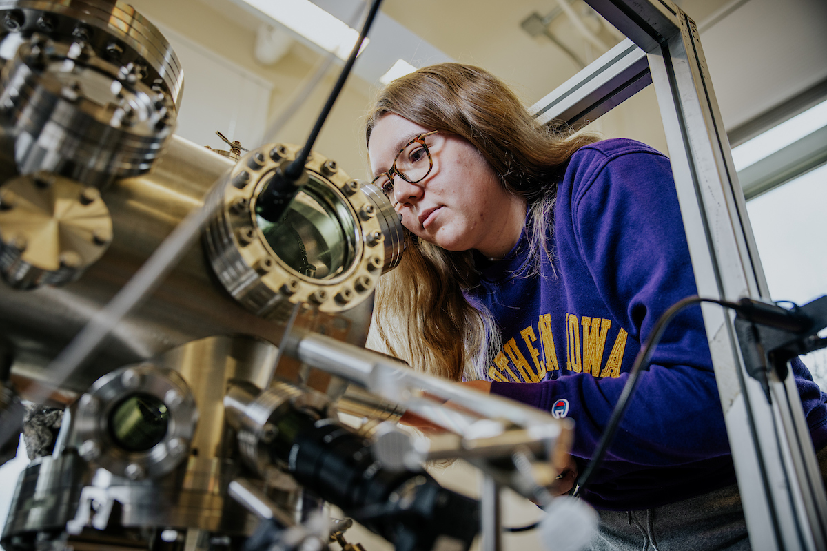 UNI engineering student