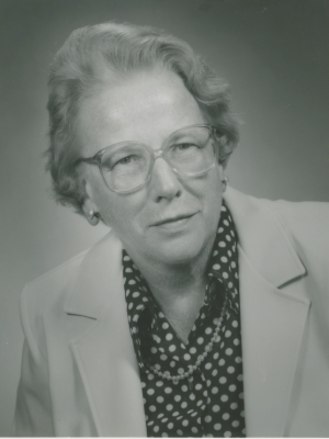 Headshot of Elinor Crawford