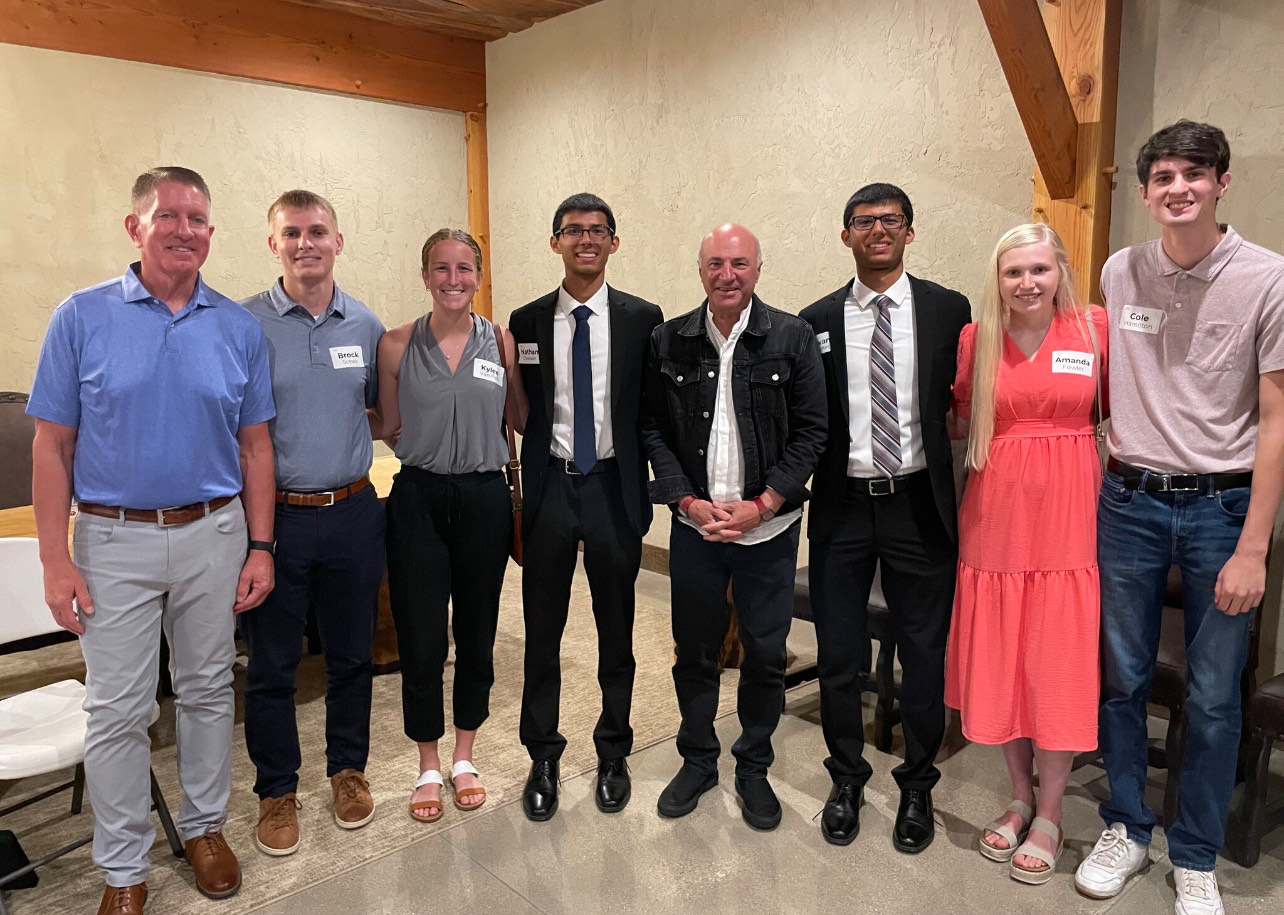 UNI students with Kevin O'Leary