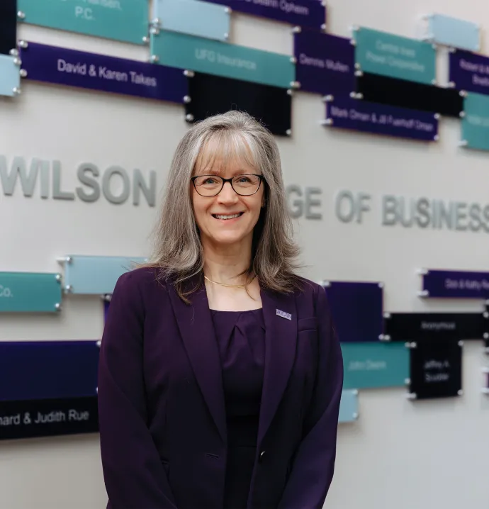 Portrait of Dean Leslie Wilson of the Wilson College of Business.