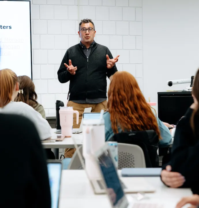 UNI faculty member teaches students