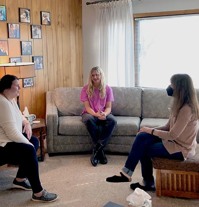 UNI graduate counseling students host first series of support groups for dementia caregivers