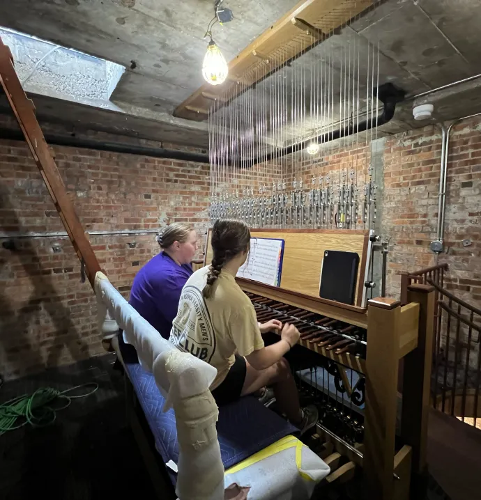 Students take the new carillon for a test drive