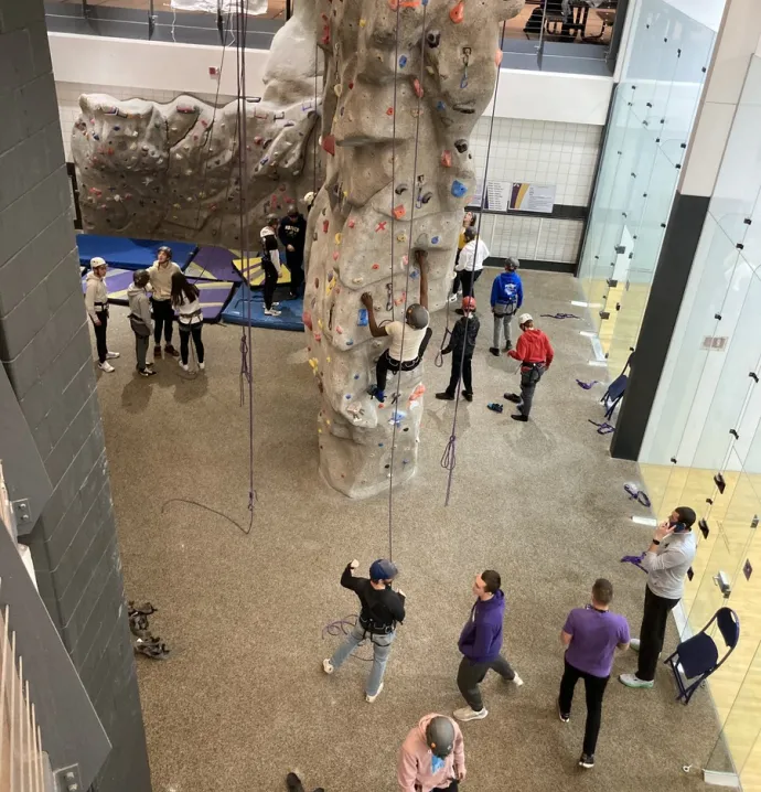 UNI hosts Waterloo eighth graders for LifeLab program