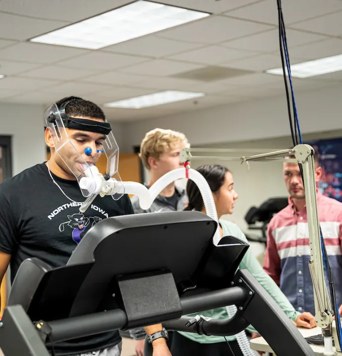 Student gets tested on treadmill
