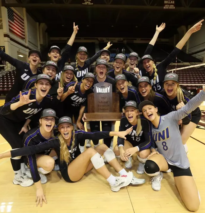 UNI volleyball team with Missouri Valley Conference trophy