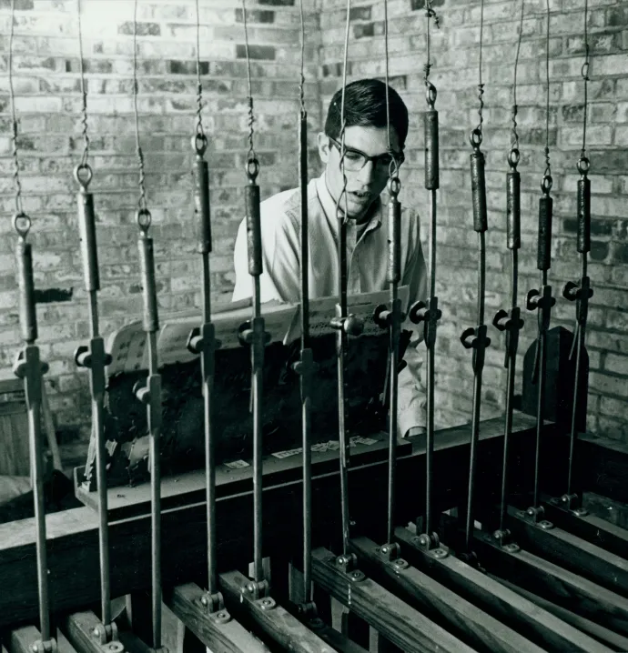 Man playing carillon in 1958