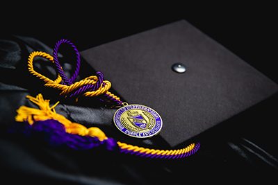 UNI graduation cap